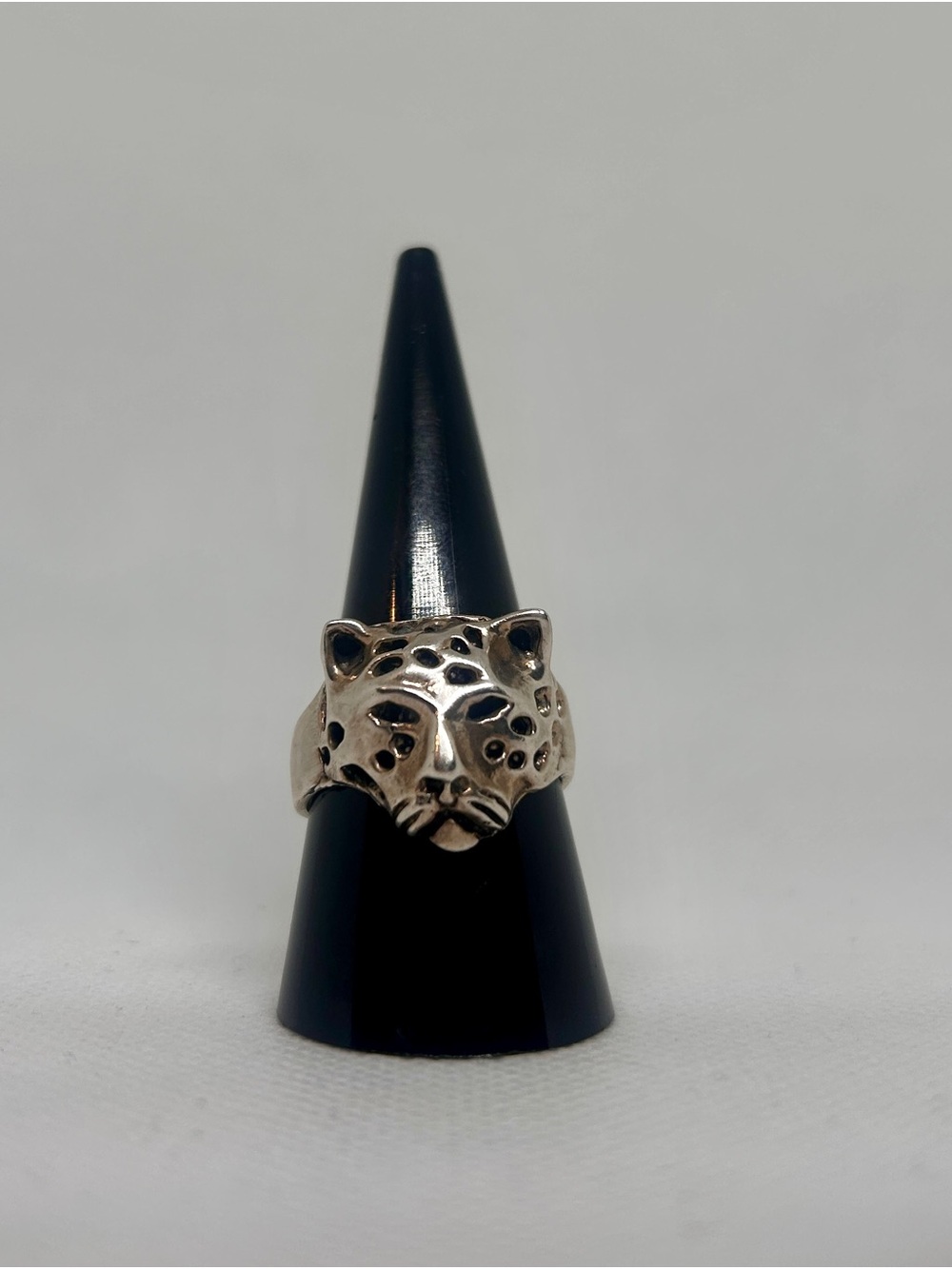 Sterling Silver Leopard Head Ring - Silver
